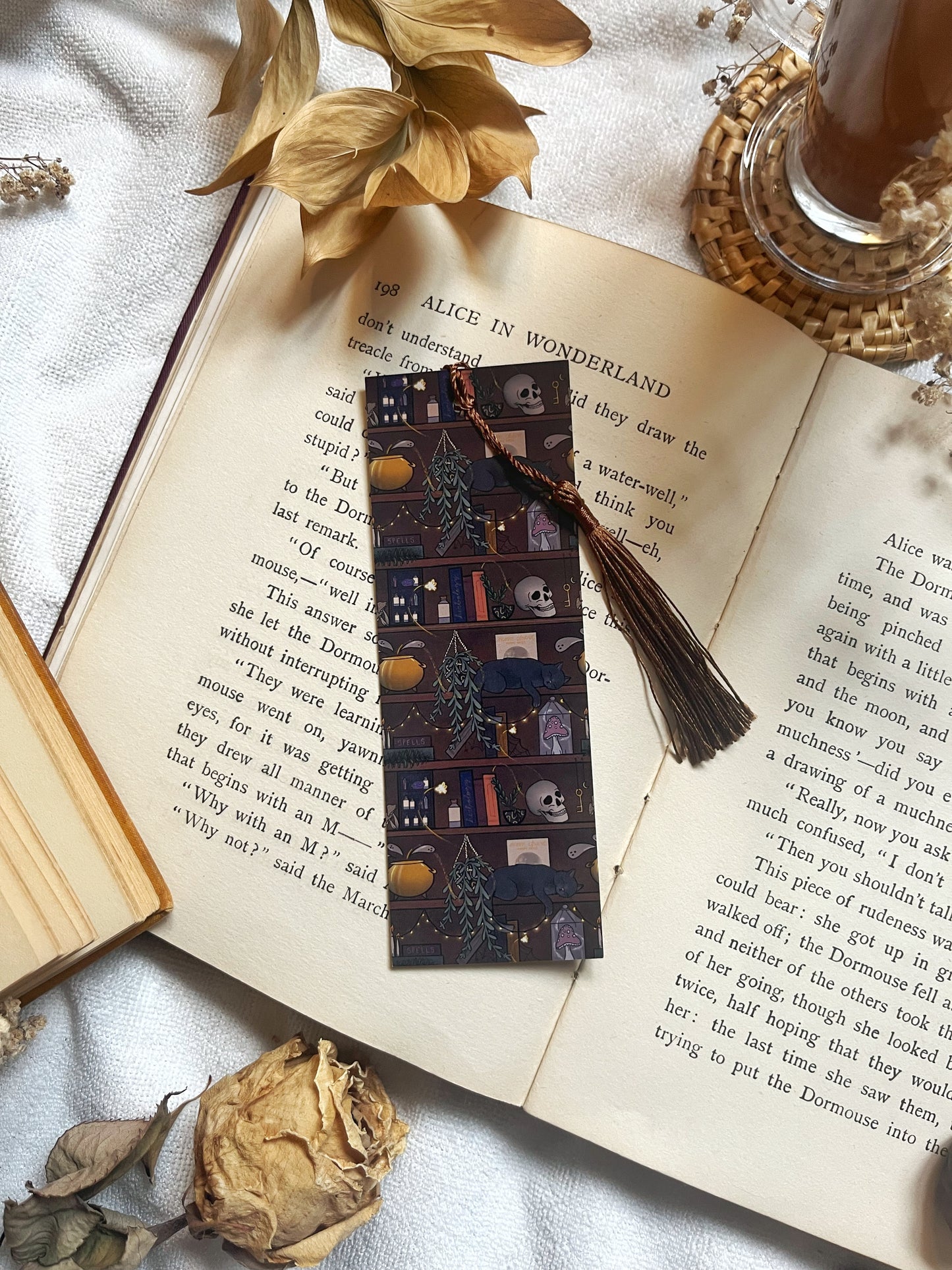 Bookcase Pattern Bookmark